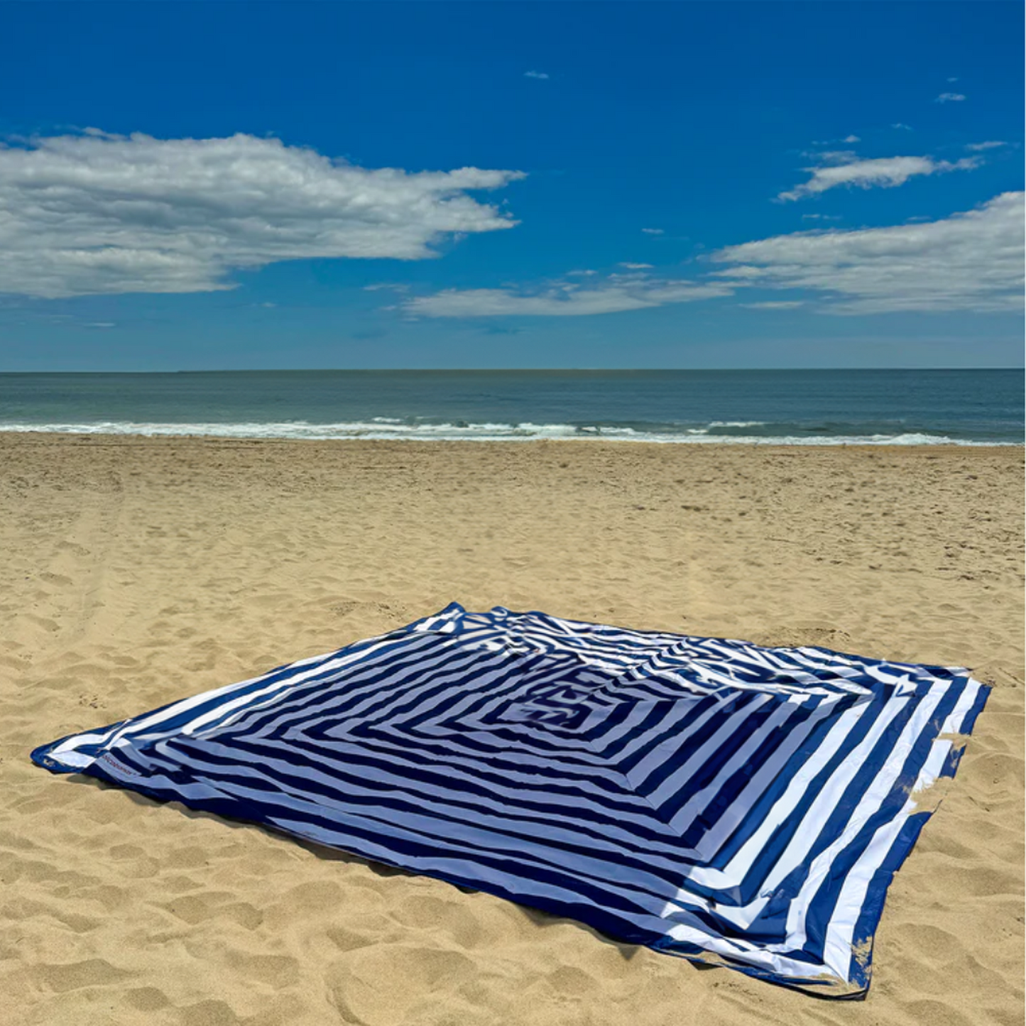 png_1500x1500_61815006